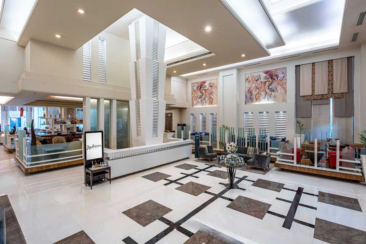 Radisson Hotel Noida gallery image 3